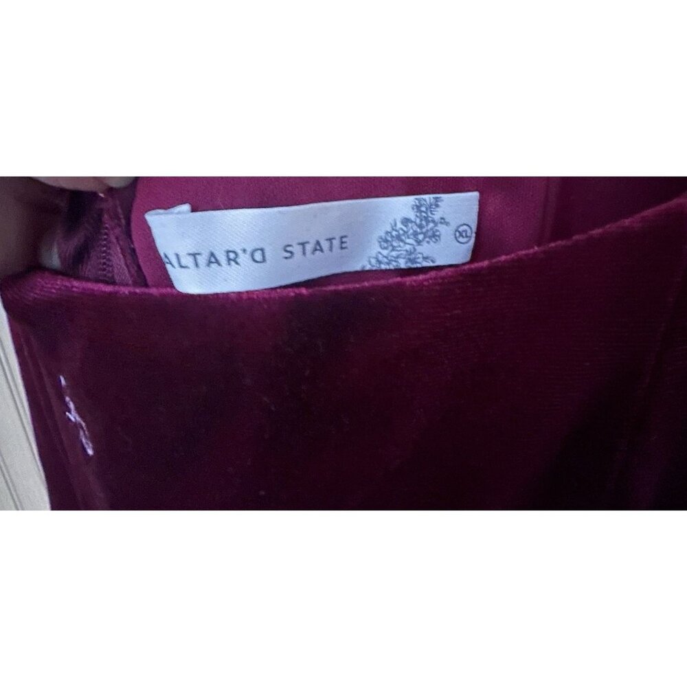 Altar'd State Burgundy Trinity Velvet Bubble Dress Size XL Burgundy valentines - Picture 3 of 8